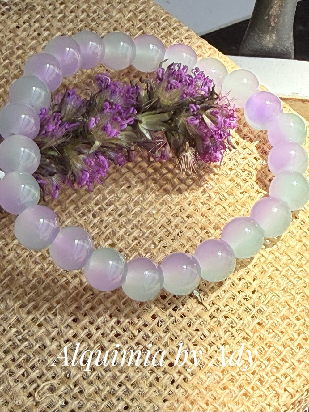Alquimia Lavender and Pale Green Beaded Stretch Bracelet